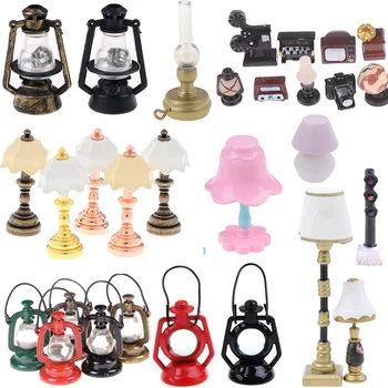 1BUC 1:12 Miniatură Masă, Sfeșnic Retro Lampă cu Kerosen Casa Papusa Accesorii Mobilier casă de Păpuși Jucării Lampa Decor